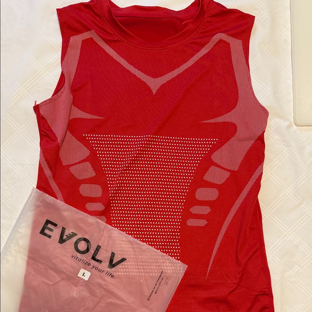 Men’s Evolve undershirts